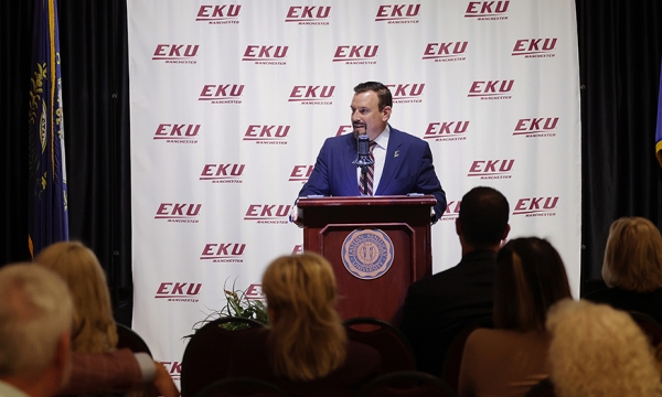 EKU President David McFaddin speaks at EKU Manchester Scholarship Reception