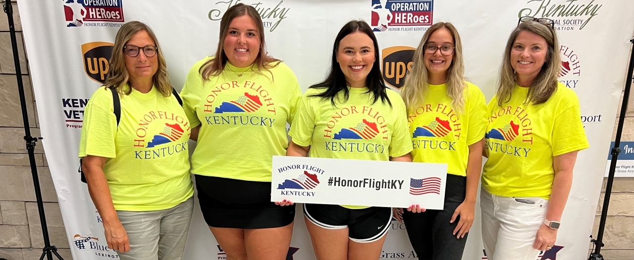 Helping with Honor Flight Kentucky 